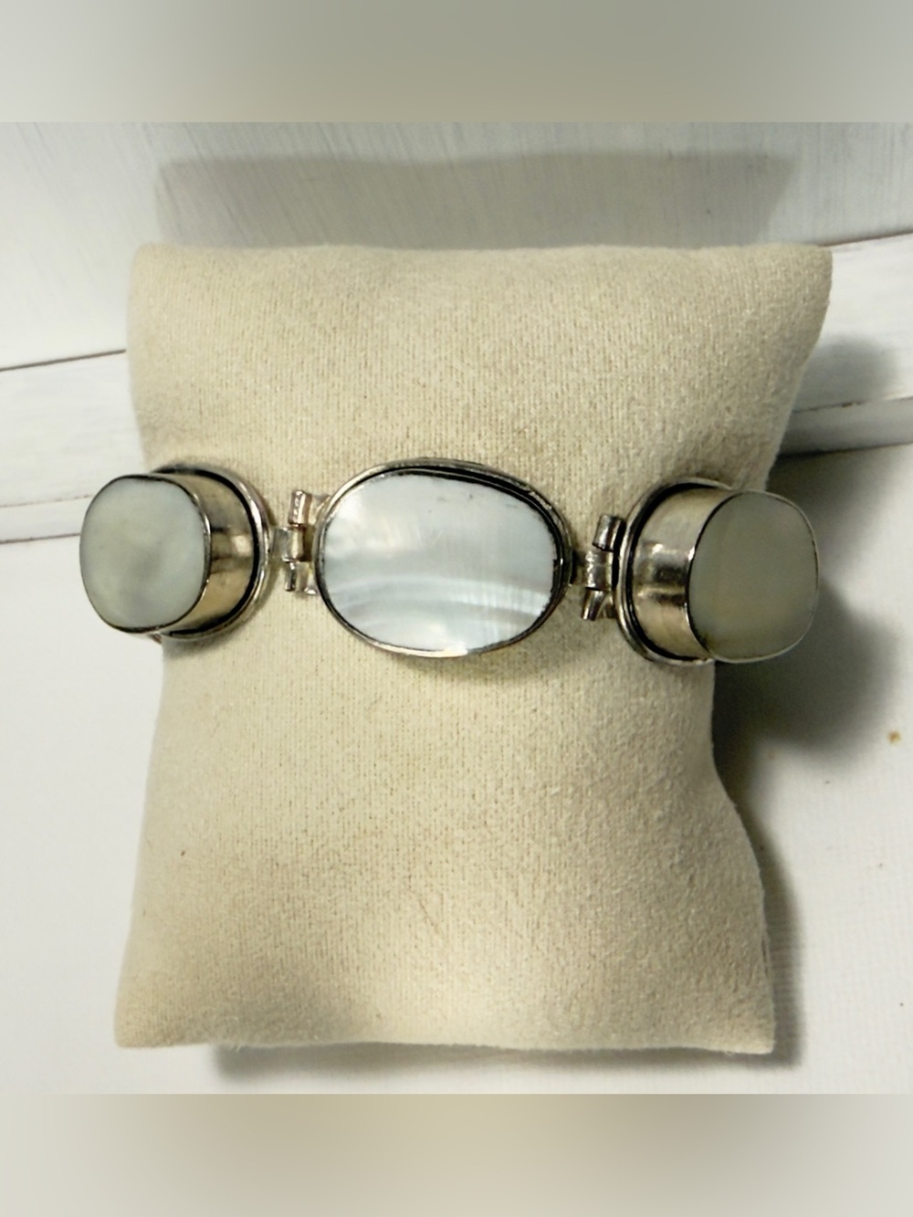 Vintage Eleganto silver-tone link bracelet w/mother-of-pearl cabochons
